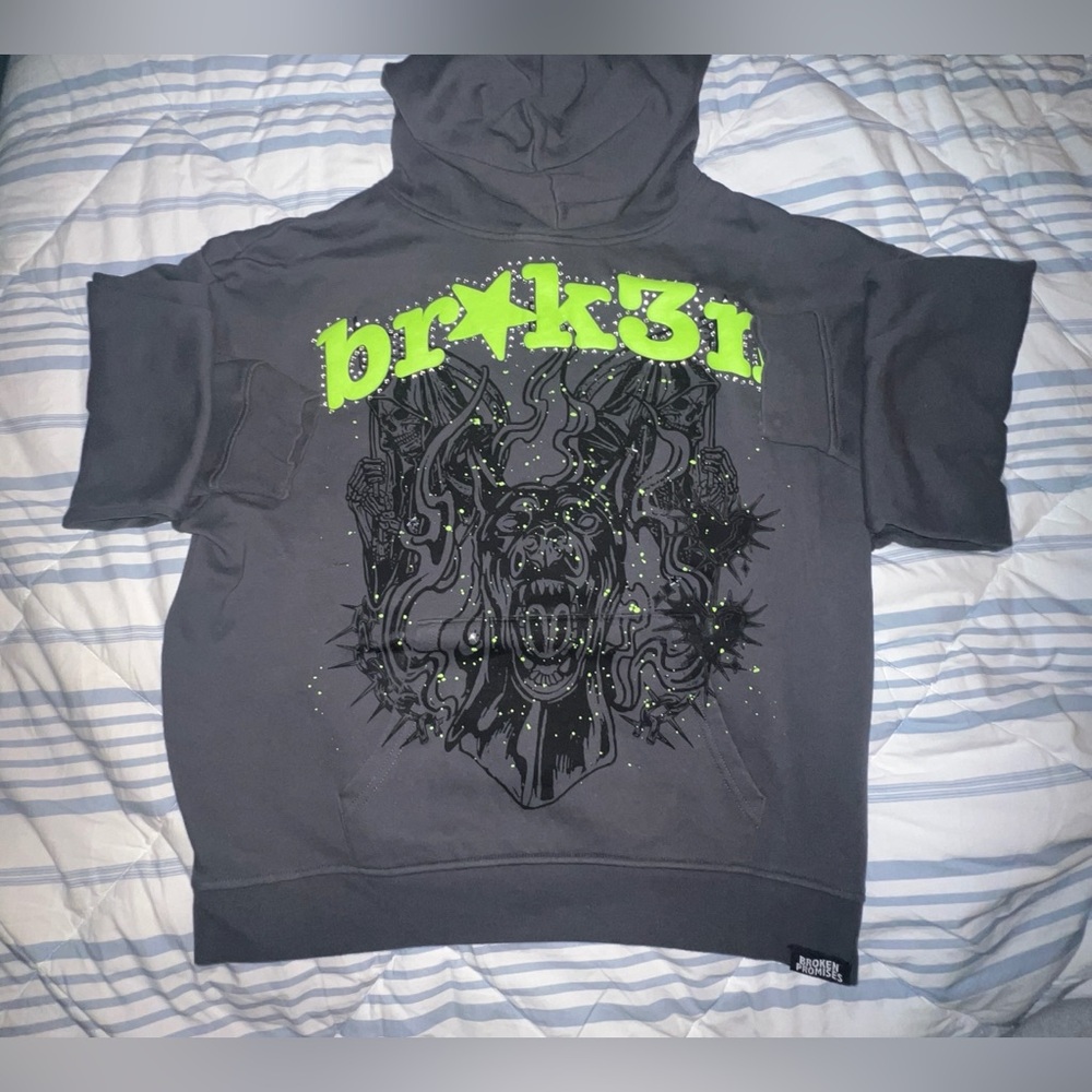 Broken Promises Unisex set